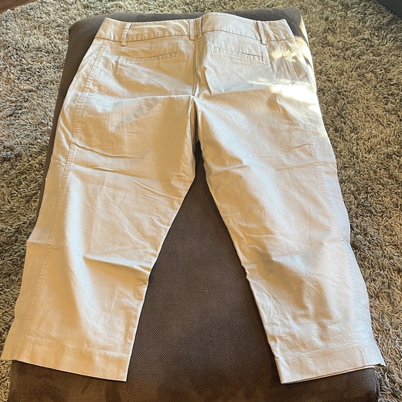Khaki capris - Picture 2 of 2